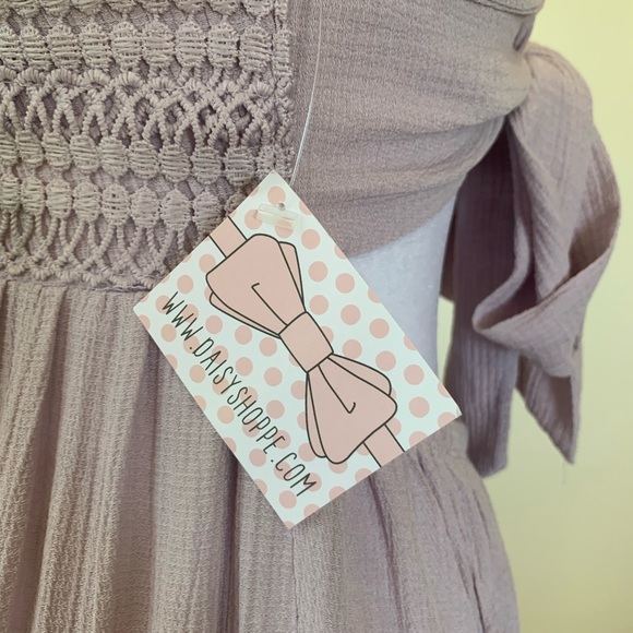 SOLD Daisy Shoppe San Clemente Lilac Lace Tie-Back Ruffle Dress size med Large - Picture 15 of 15